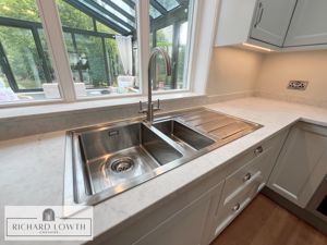 Breakfast Kitchen- click for photo gallery